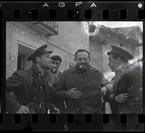 Robert Capa, Hemingway, Spagna 1937