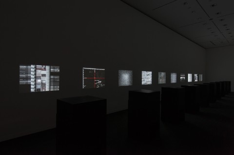 Ryoji Ikeda, data.matrix [n°1-10], 2006-09 - photo Norihiro Ueno