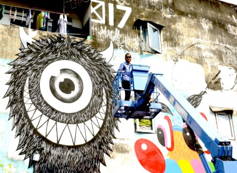 Street-artist in azione al Bukruk Festival