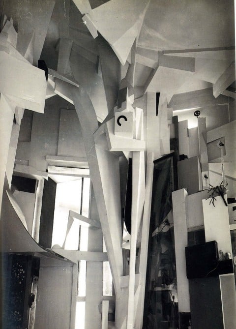 Kurt Schwitters, Merzbau, 1923-