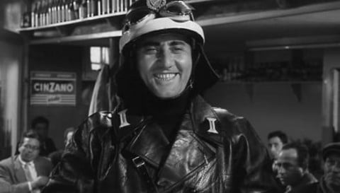 Alberto Sordi in Il vigile