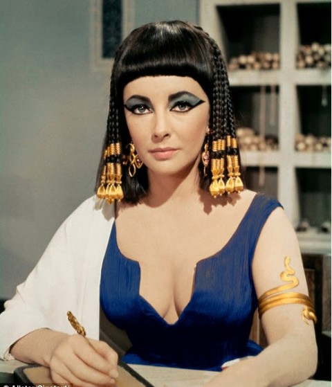 Elizabeth Taylor in Cleopatra, 1963