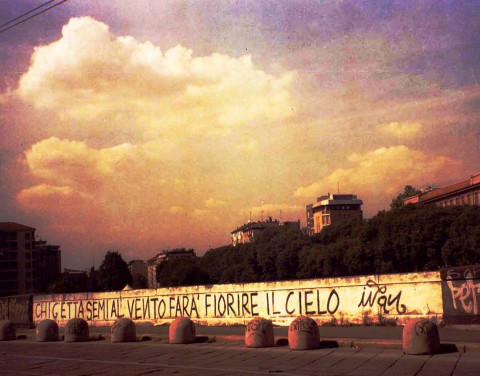 Milano - Chi getta semi al vento farà fiorire il cielo