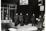 Weegee, Unidentified Photographer - On the Spot, 9 dicembre 1939