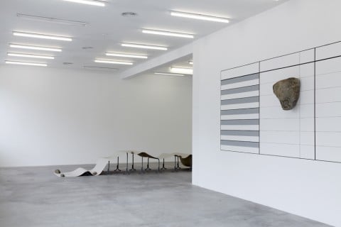 Gabriel Kuri - punto y linea en el altiplano - veduta della mostra presso la Galleria Franco Noero, Torino - photo Sebastiano Pellion di Persano