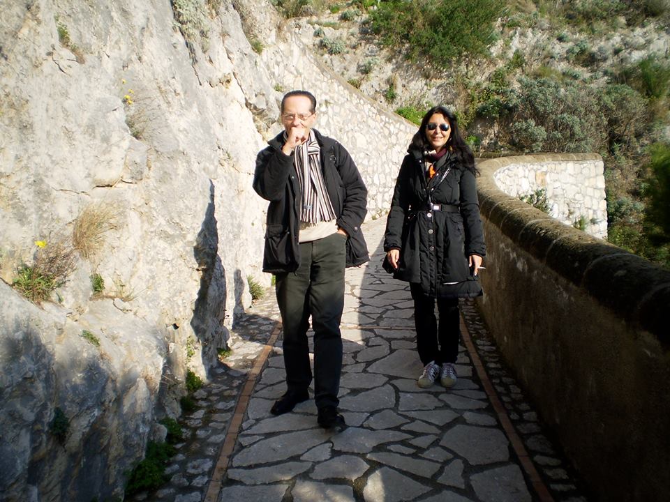 Roberto Daolio con Claudia Colasanti a Capri nel 2009