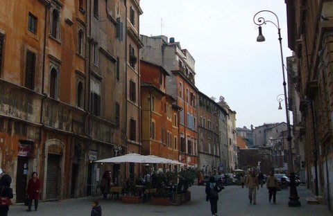 Via del portico d'Ottavia, centro del Ghetto romano