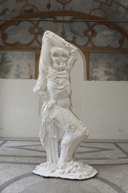 Thomas Houseago, Standing Figure (Roman Figure I), 2013 - photo Giorgio Benni