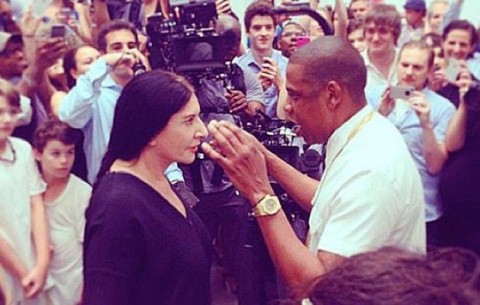 Jay-Z danza con Marina Abramovic