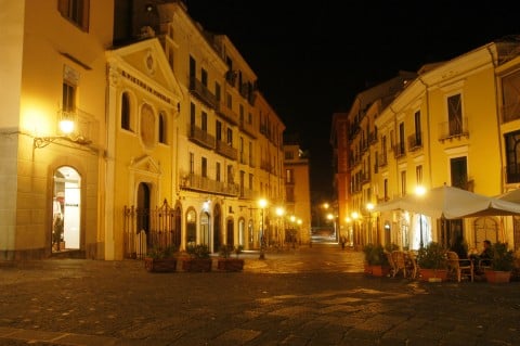Piazza Portanova, a Salerno