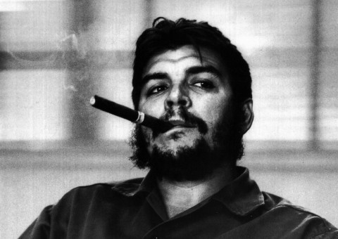 Renè Burri, Che Guevara smoking a cigar, 1963