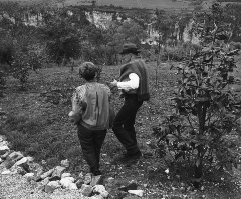 Joseph Beuys e Lucrezia De Domizio Durini nella Piantagione Paradise di Bolognano