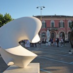 Antoine Poncet - Aureo equilibrio nell'astrattismo internazionele - veduta della mostra in Piazza XXVII aprile, Carrara 2013