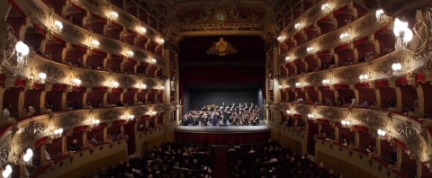 L’Orchestra Sinfonica di Praga diretta da Jiŕi Bĕlohlávek - Teatro Morlacchi di Perugia - Sagra Umbra 2013 - photo Adriano Scognamillo