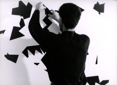 Piero Mottola, Migliorare Peggiorare - gomma calamitata su pannelli metallici verniciati - Centro Studi Jartrakor, Roma, 1988