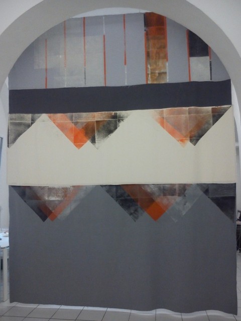 Alexander Wolff, Senza titolo, 2013, pittura murale e acrilico su mollettone, cm 380x300