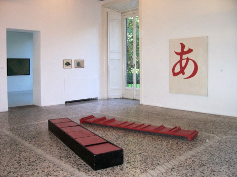 Shozo Shimamoto - Memorial exhibition - veduta della mostra presso lo Studio Giangaleazzo Visconti, Milano 2013