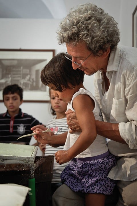 E-Straordinario for kids - Mario Airò con i bambini del laboratorio