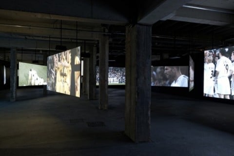 Philippe Parreno - Anywhere, Anywhere out of the World - veduta della mostra presso il Palais de Tokyo, Parigi 2013