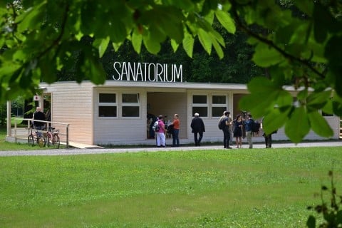 Pedro Reyes, Sanatorium, 2011-2012 - Documenta, Kassel