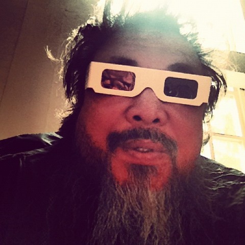 Uno dei tantissimi selfie di Ai Weiwei