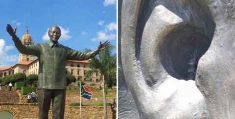 La statua di Mandela e il bizzarro coniglio dentro l’orecchio