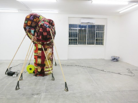 Andra Ursuta - Fartchitectures - veduta della mostra presso Peep-Hole, Milano 2014