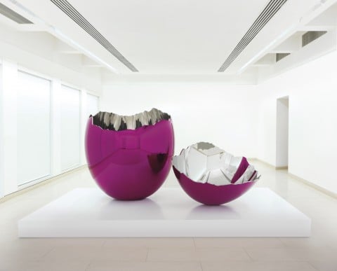 Jeff Koons - Cracked Egg - Magenta