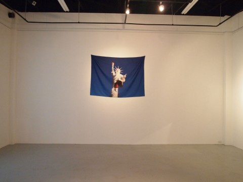 Ryts Monet - Sisters - veduta della mostra presso la Coexist Gallery, Tokyo 2014