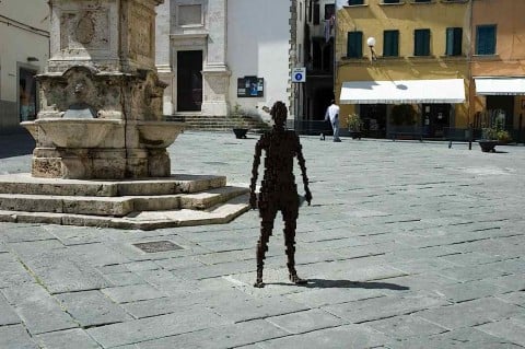 Antony Gormley, Making Space/Taking Place, progetto di Associazione Arte Continua per Arte All’Arte 9, 2004, Poggibonsi