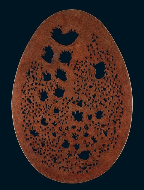 Lucio Fontana, La fine di Dio, 1963 - olio, squarci, buchi, graffiti e lustrini su tela, 178 x 123 cm - Fondazione Lucio Fontana, Milano