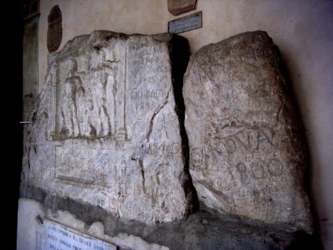 L'edicola romana dei Fantiscritti (Carrara, Accademia di Belle Arti)