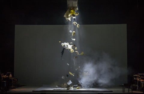 Andrea Molino, Qui non c'è perché, 2014 - Teatro Comunale di Bologna - photo © Rocco Casaluci