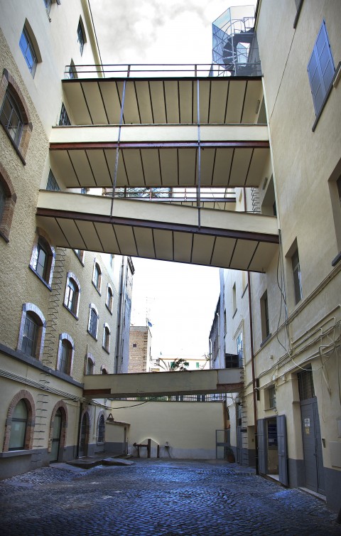 Fondazione Pastificio Cerere - cortile - foto OttavioCelestino