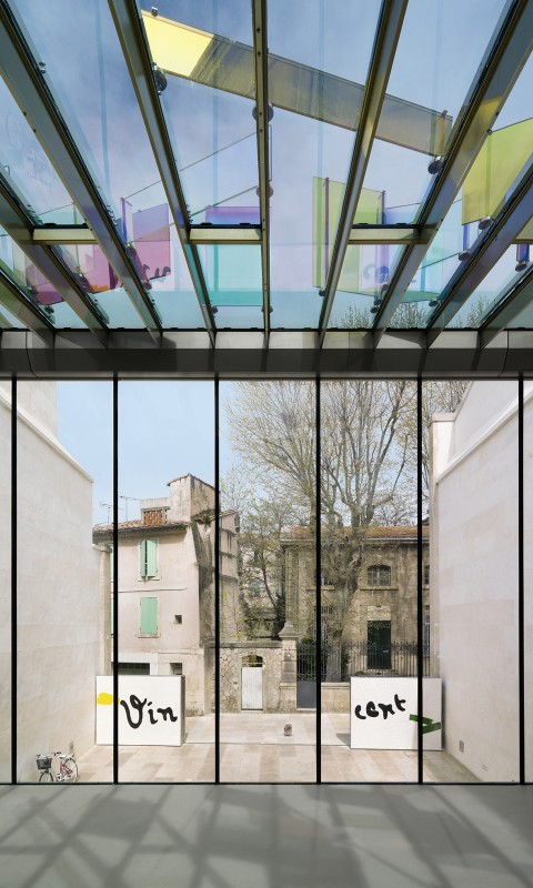 Vue de la cour intérieure depuis la librairie (foto Stefan Altenburger Photography Zürich)