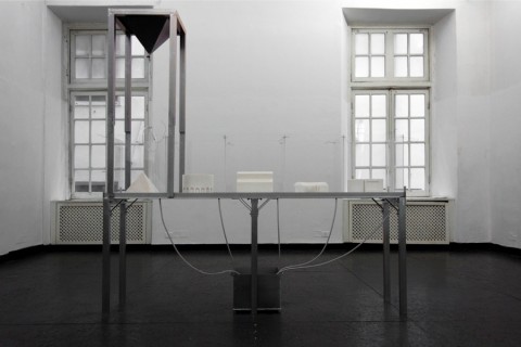 Superstudio, La Moglie di Lot, 1978. Foto Francesco Cardarelli – courtesy pinksummer, Genova.