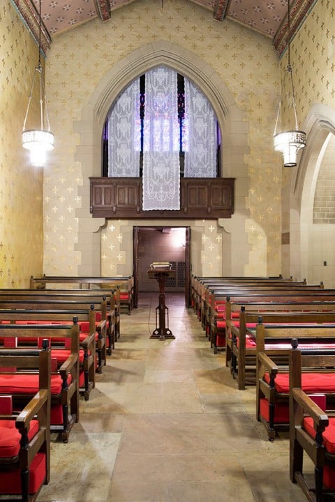 Veduta della mostra di Sophie Calle "Rachel, Monique" - Episcopal Church of the Heavenly Rest, New York (9 maggio - 25 giugno 2014) - Courtesy Sophie Calle, Paula Cooper Gallery e Galerie Perrotin © Sophie Calle, ARS New York / ADAGP Paris. Photo: Guillaume Ziccarelli