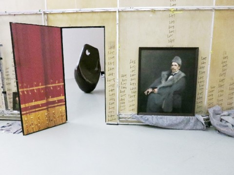 Markus Schinwald - Il dissoluto punito - veduta della mostra presso la Triennale, Milano 2014