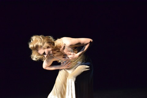 Una coreografia di Pina Bausch - credit Francesco Carbone
