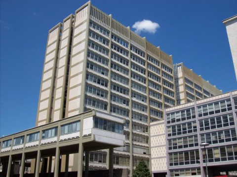 Roma, la sede INPS all'EUR (foto Wikipedia)