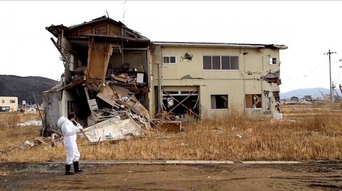 Ryts Monet, The Magic Piper of Ishinomaki, still da video, 2014