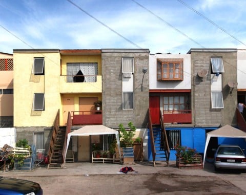 Resorption of a bidonville of 100 families, Alejandro Aravena, Elemental Iquique, Chile, 2004 © Elemental Chile