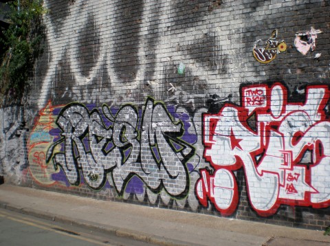 Graffiti su Braithway Street, Shoreditch, London, 2014