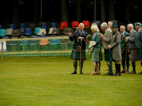 Ballater, Carlo e Camilla agli Highlands Game