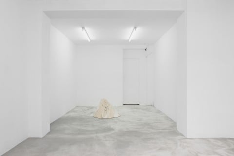 Francesco Gennari, Autoritratto nello studio, Galleria Antoine Levi, Parigi – veduta della mostra