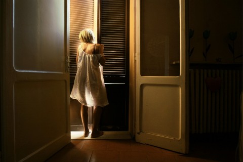 Riccardo Varini, Alla finestra 1, courtesy l’artista