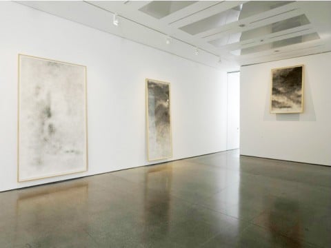 David Hammons, Installation view, White Cube Mason's Yard, Fino al 3 gennaio 2015, Londra 