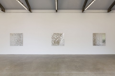 Rudolf Stingel Installation view Massimo De Carlo Milano, 2014 - Photo by Roberto Marossi courtesy Massimo De Carlo, Milano-London