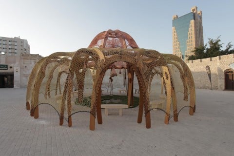 Ernesto Neto, installazione per la Biennale di Sharjah 2013 - courtesy of Sharjah Art Foundation - Photo by Alfredo Rubio