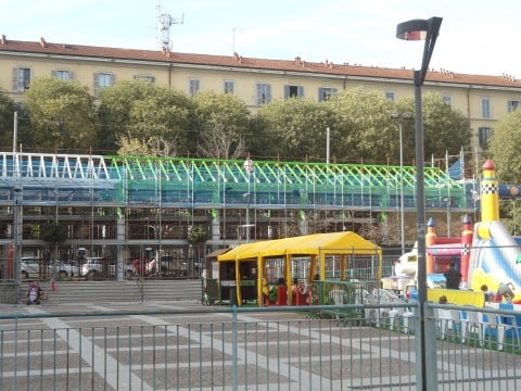 Lavori al portico di Piazza Gramsci